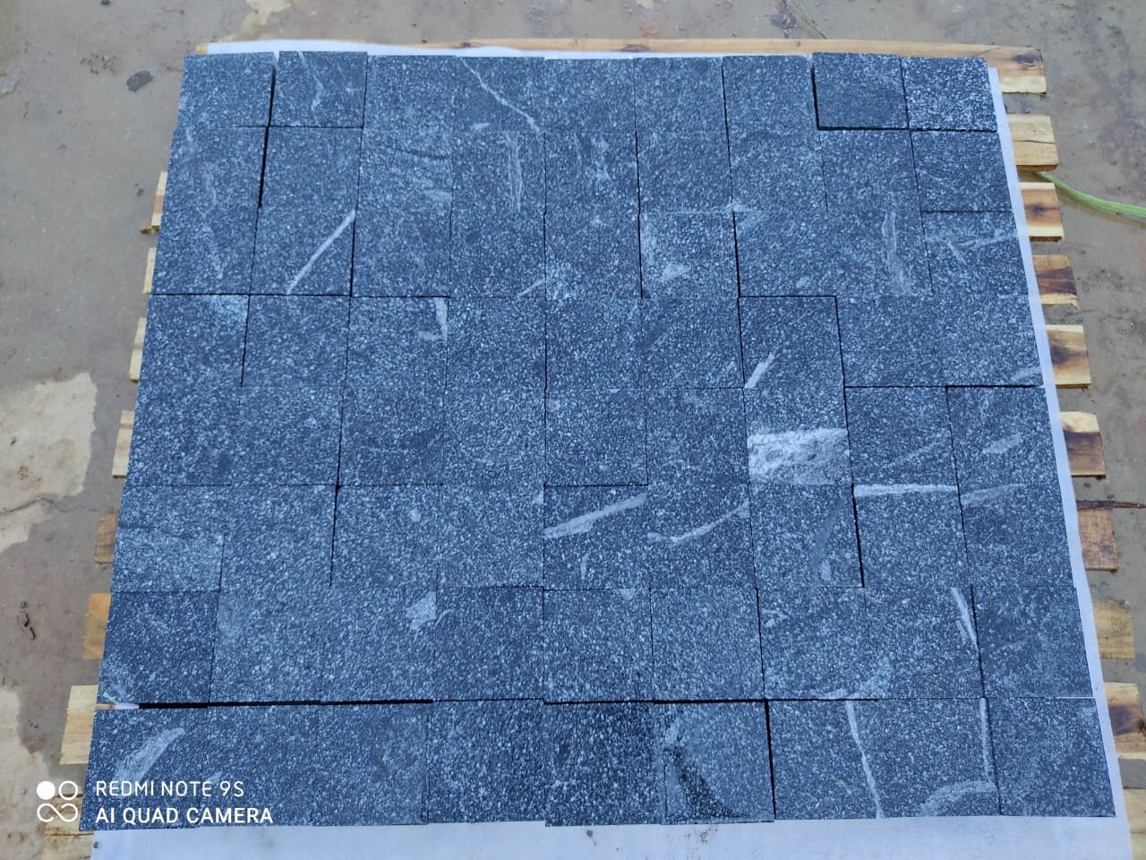 Гранитная брусчатка BLACK AMPHIBOLITE из Вьетнама фото 3